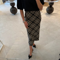 Easy Plaid Bias Skirt