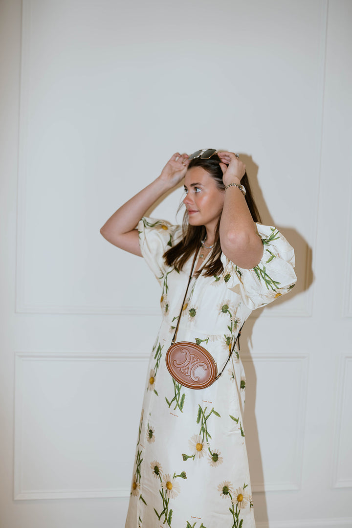 04 Black – Le Weekend Studio