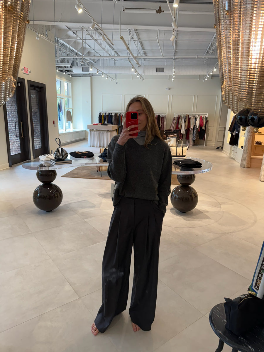 Easy Pleated Wide Leg Trouser