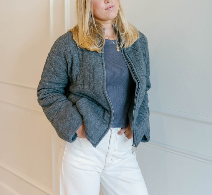 04 Black – Le Weekend Studio