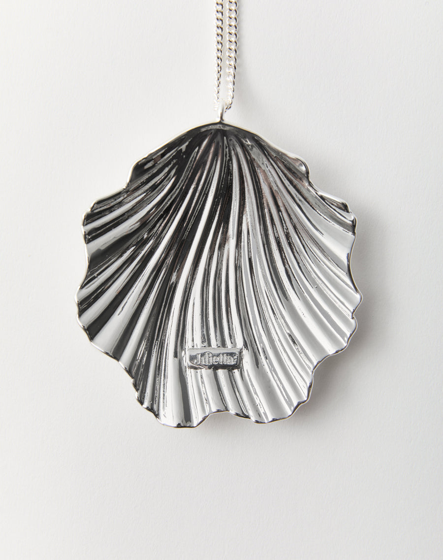 Coquille Necklace