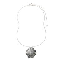 Coquille Necklace