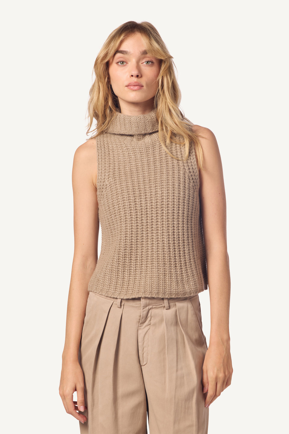 Saige Cropped Turtleneck